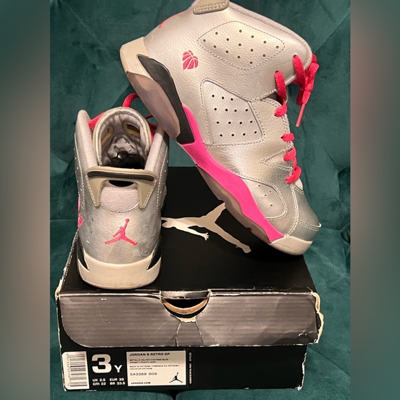 Jordan retro “valentine 6s” - Picture 2 of 4